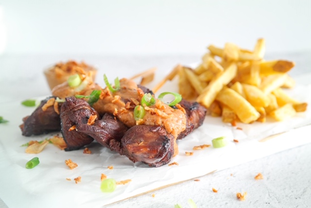 NIEUW: Gehaktballetjes in saté saus